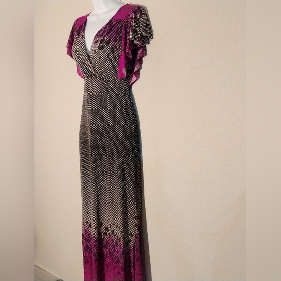 Multi-Patterned Long Dress - Picture 4 of 7